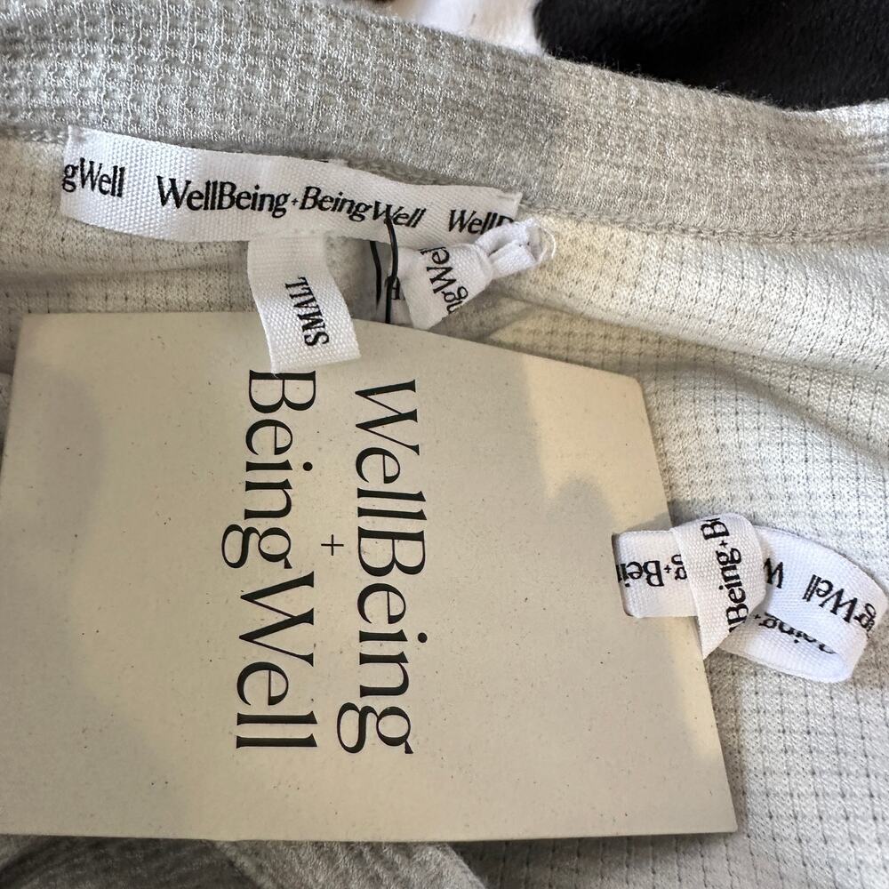 Revolve Grey Henley Crop Top SMALL Thermal Waffle Heathered Athleisure $100 NEW - Picture 6 of 6